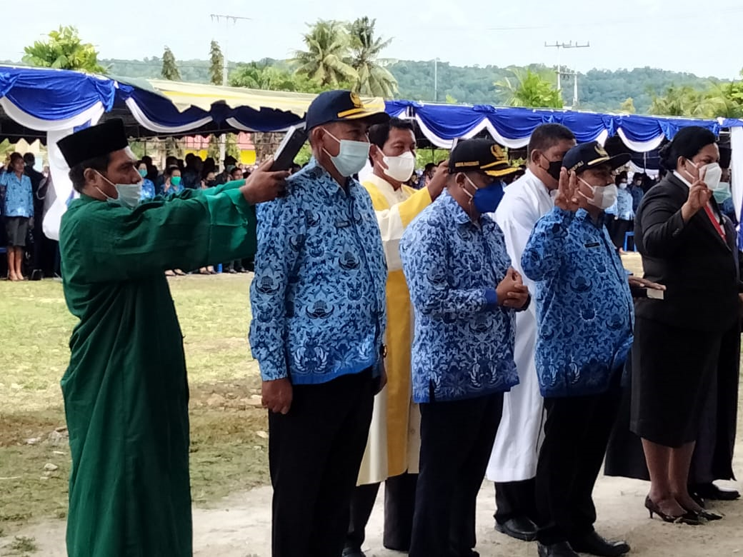 Bupati Yan Imbab Lantik 394 Pejabat Pimpinan Tinggi Pratama, Pejabat Administrator dan Pengawas