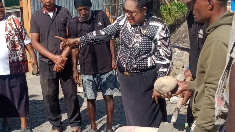 Pembagunan Fisik Menuju Kongres Sudah Dimulai, Lince Kogoya Mohon Dukungan Dana dan Doa Seluruh Umat Baptis di Tanah Papua