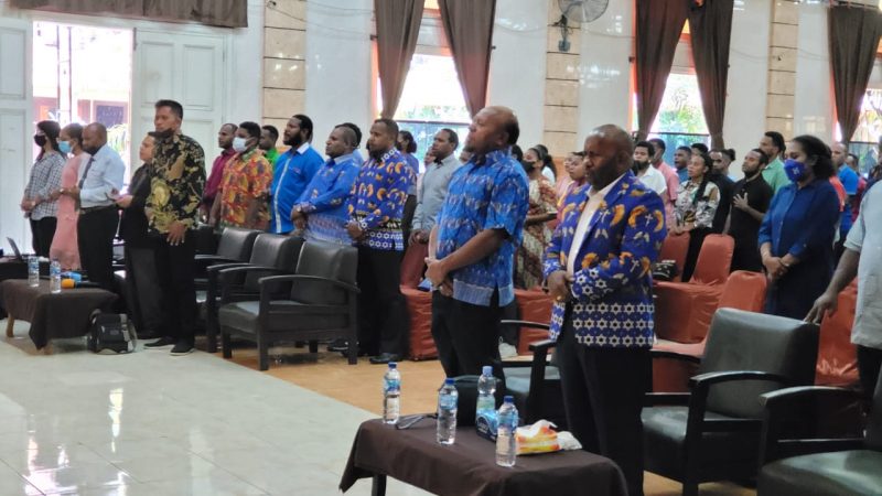 Bupati RHP Rayakan Paskah Bersama Mahasiswa Papua dan Papua Barat di Yogyakarta