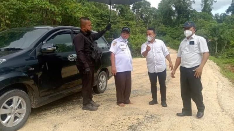 Pemkab Supiori “Genjot” Peningkatan Infrastruktur Jalan