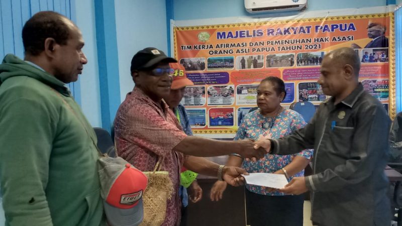 Pansus Afirmasi MRP Terima Pengaduan dari Komite Sekolah dan Masyarakat Adat  Biak