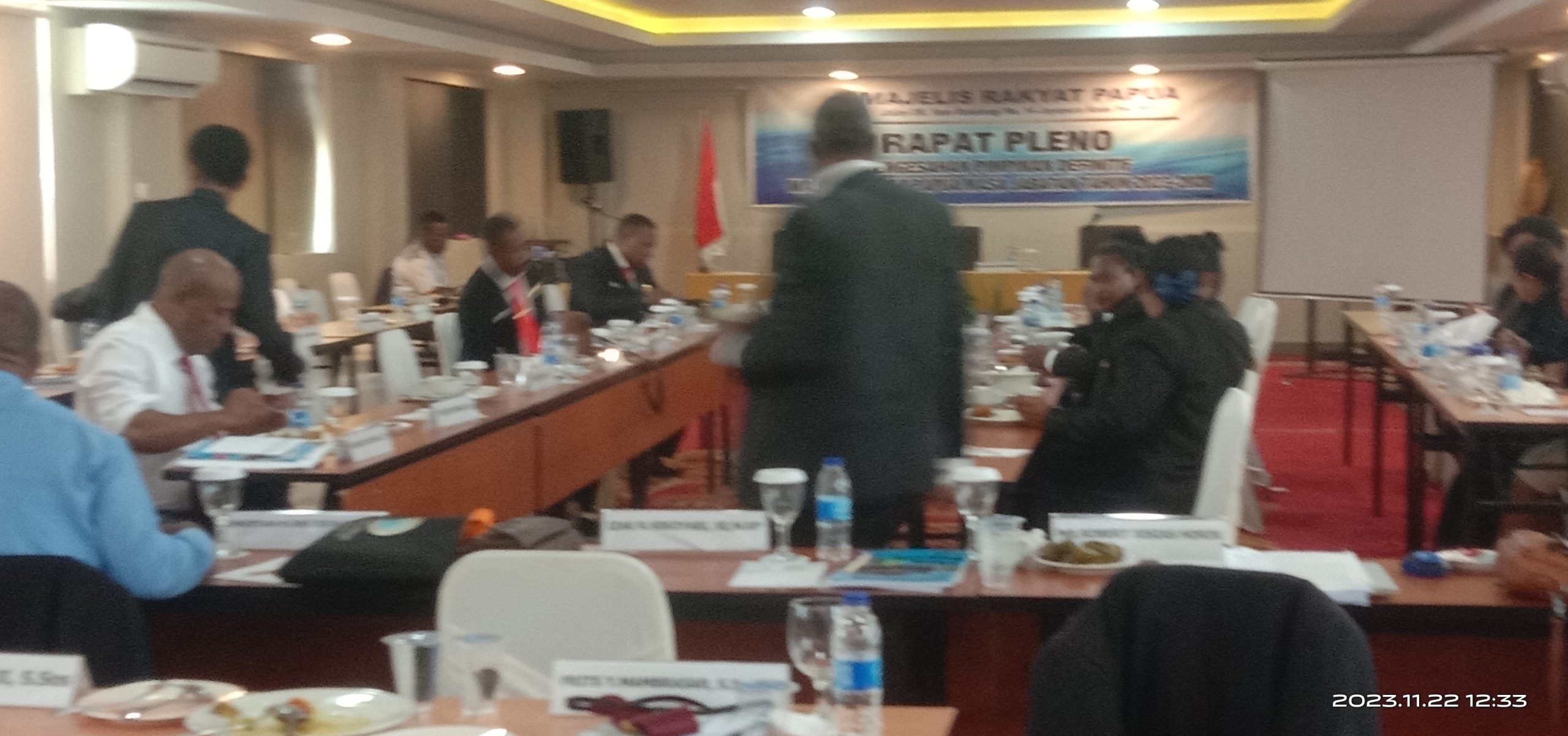 Kembali Rapat Pleno Pemilihan unsur pimpinan MRP 2023-2028 ditunda hingga usai Bimtek