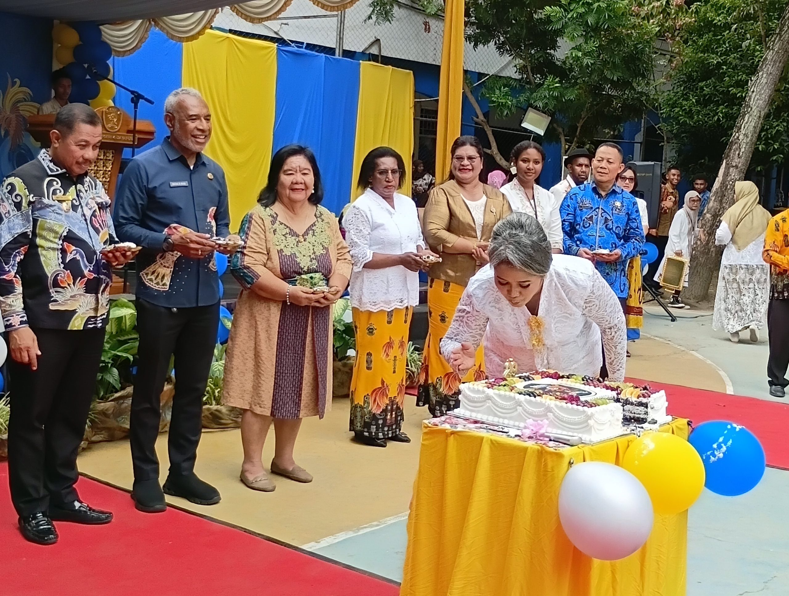 Hut ke-29 SMAN 4 Jayapura Wakil Walikota minta dukungan smua pihak  berikan tambahan ruangan tunjang sekolah