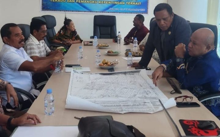 Setelah Mangkir Dua Kali, PT Bintang Mas Akhirnya Penuhi Panggilan MRP Terkait Sengketa Tanah Keluarga Almarhum Piter Wona
