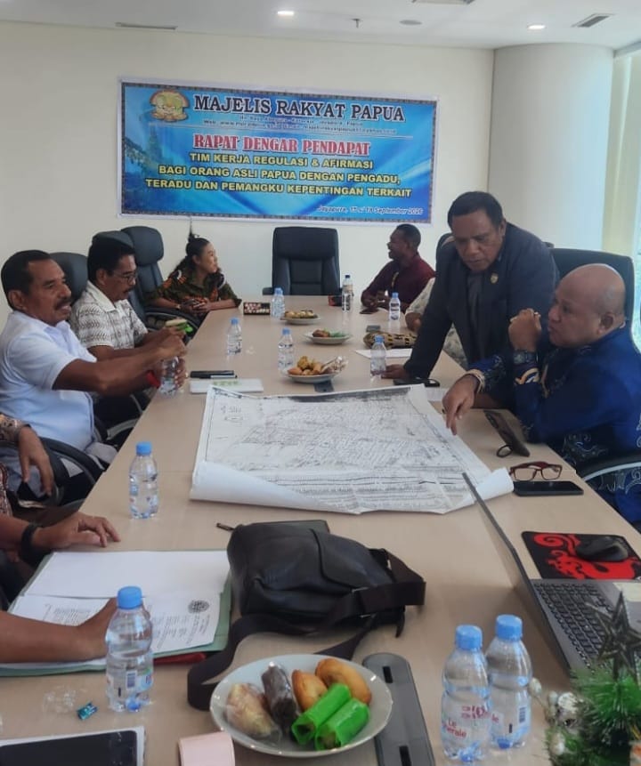 Setelah Mangkir Dua Kali, PT Bintang Mas Akhirnya Penuhi Panggilan MRP Terkait Sengketa Tanah Keluarga Almarhum Piter Wona