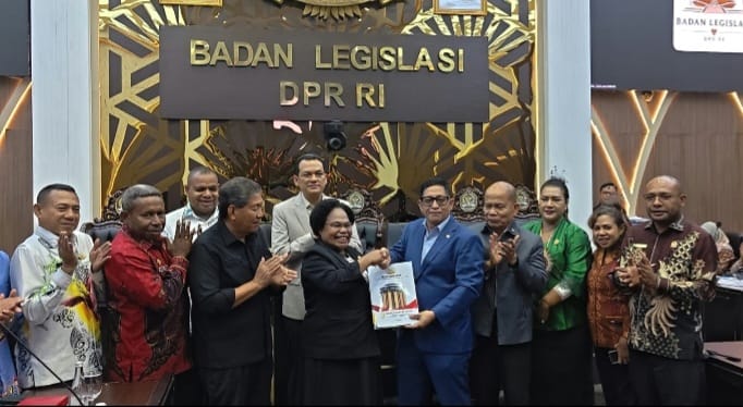 Satu-satunya Wilayah Adat yang Tersisa: Saireri, BALEG Janji Masukkan Papua Utara ke Prolegnas 2027