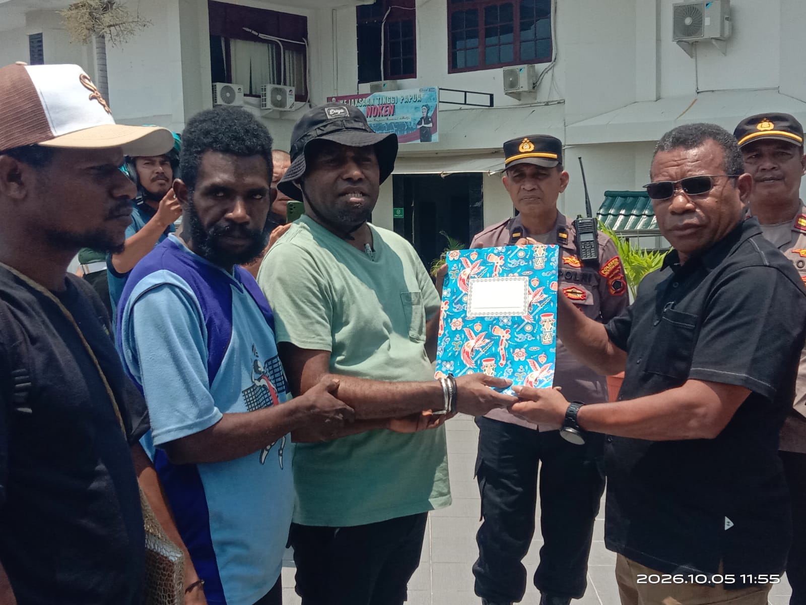 Aliansi Pemuda Papua: Penggeledahan Mantan Sekwan JW Terkesan Berpihak Kejati Diminta Ungkap Dana Cadangan Rp44 Miliar